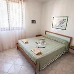 Seaside Happiness Flat And Shared Pool In Rosolina Apartmán